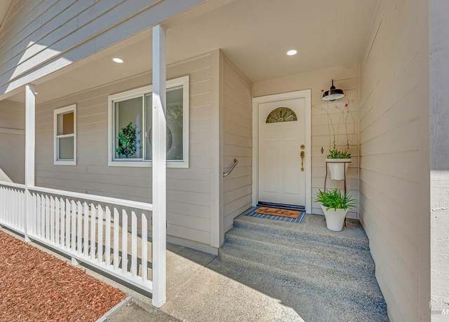 Property at 7555 Occidental Rd, Sebastopol, CA 95472, 3 beds, 2.5 baths