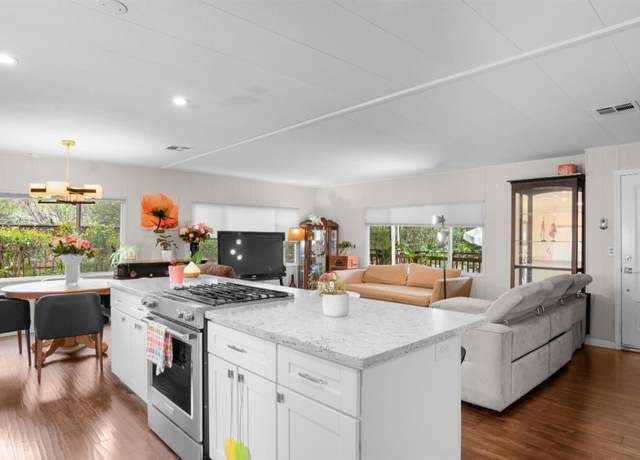 Property at 3 Oceano Pl, Novato, CA 94949, 2 beds, 2 baths