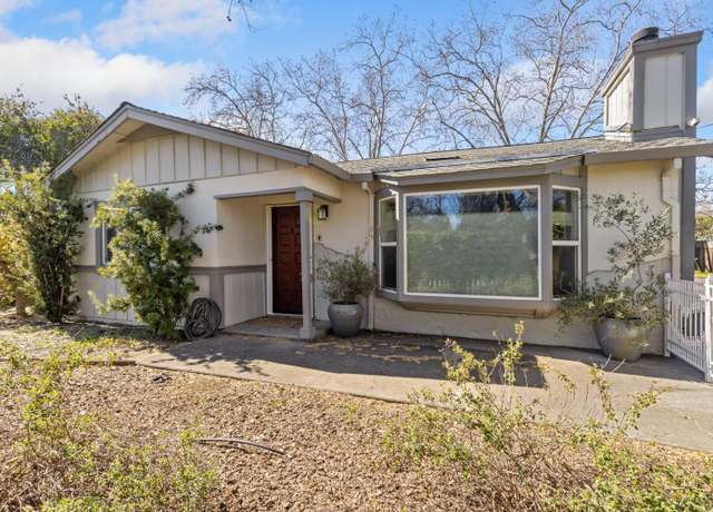 Property at 19004 Railroad Ave, Sonoma, CA 95476, 3 beds, 2 baths