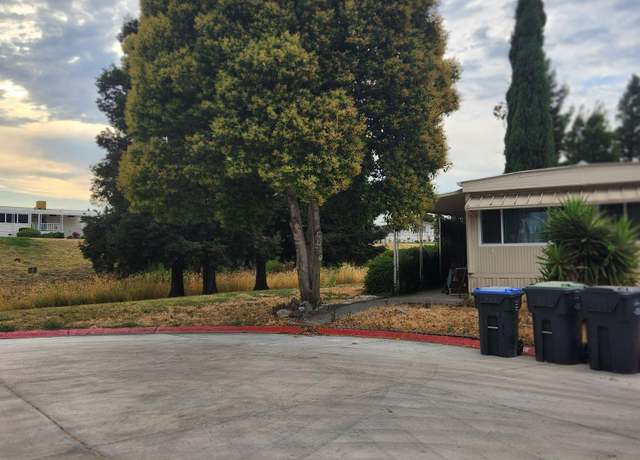 Property at 36 Segovia Dr, Fairfield, CA 94533, 2 beds, 2 baths