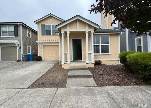 Property at 1302 Trombetta St, Santa Rosa, CA 95407, 3 beds, 2.5 baths