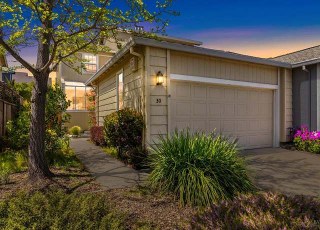 Property at 30 Bedford Cv, San Rafael, CA 94901, 2 beds, 2.5 baths