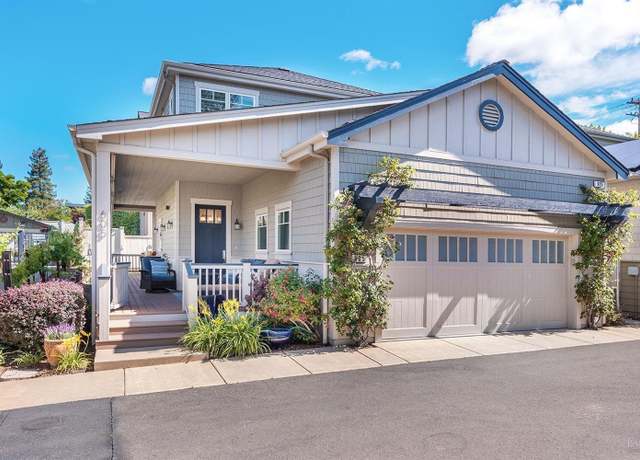 Property at 605 Center St, Healdsburg, CA 95448, 2 beds, 2.5 baths