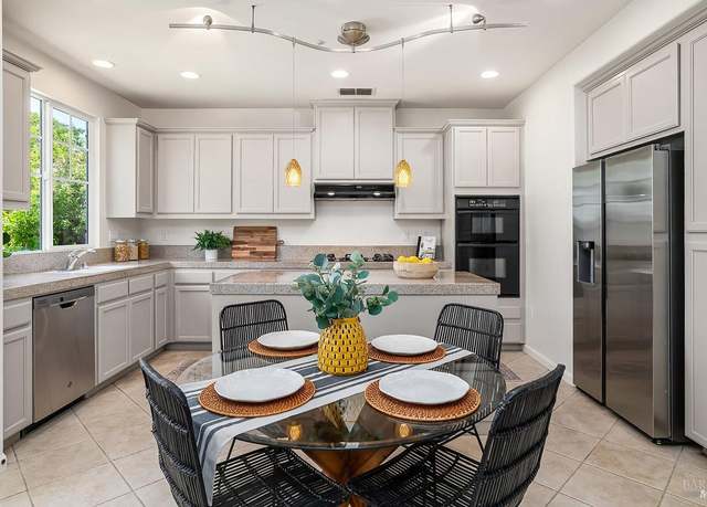 Property at 76 Oak Grove Dr, Novato, CA 94949, 4 beds, 2.5 baths