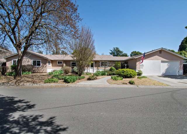 Property at 1046 Broadmoor Dr, Napa, CA 94558, 4 beds, 2 baths