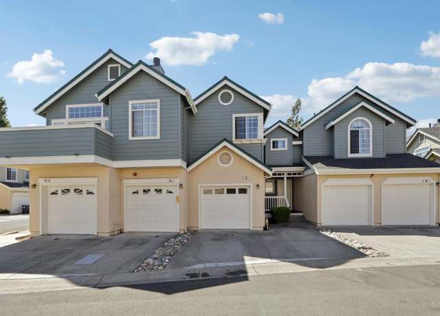 Property at 59 Manchester Dr W, Fairfield, CA 94533, 3 beds, 2.5 baths