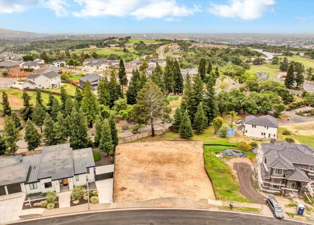 Property at 1990 W Bristlecone Ct, Santa Rosa, CA 95403