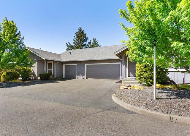 Property at 431 - 433 University St, Healdsburg, CA 95448, 4 beds, 3 baths