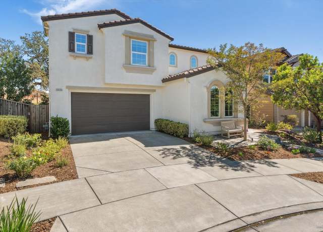 Property at 2076 Privet Way, Santa Rosa, CA 95404, 5 beds, 3 baths