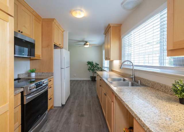 Property at 1736 Ensenada Ct, Santa Rosa, CA 95401, 3 beds, 2 baths