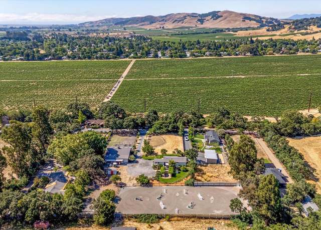 Property at 1471 Felder Rd, Sonoma, CA 95476, 2 beds, 1 bath