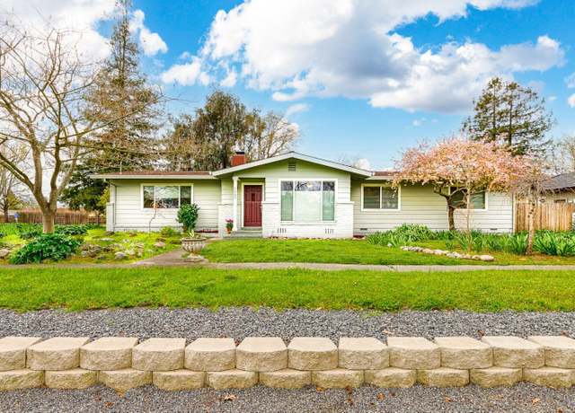 Property at 1665 Jennings Ave, Santa Rosa, CA 95401, 3 beds, 3 baths