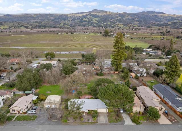 Property at 21220 Center St, Geyserville, CA 95441, 2 beds, 1 bath