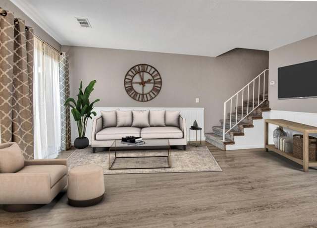 Property at 484 Corcoran Ave #2, Vallejo, CA 94589, 2 beds, 1.5 baths