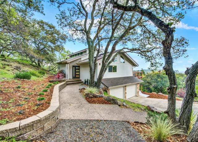 Property at 405 Heather Ct, Fairfield, CA 94534, 3 beds, 2.5 baths