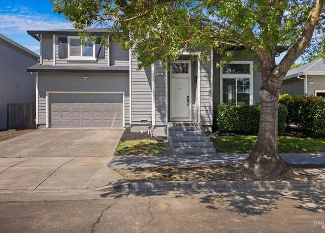 Property at 2567 Meda Ave, Santa Rosa, CA 95404, 3 beds, 2.5 baths