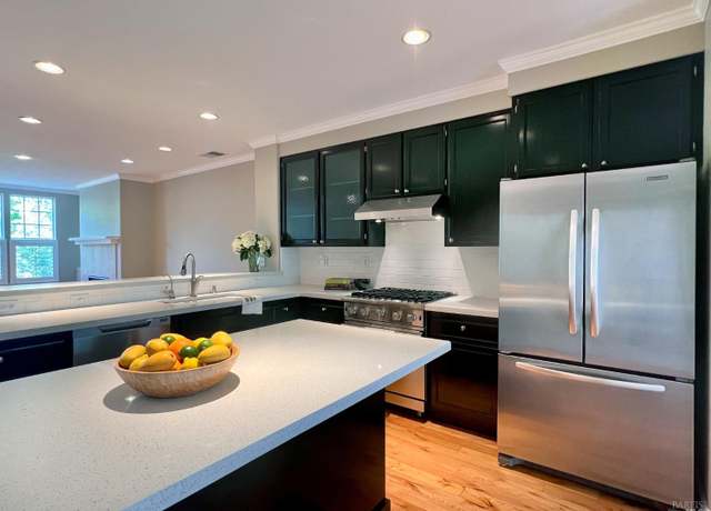 Property at 764 Mcclelland Dr, Windsor, CA 95492, 3 beds, 2.5 baths