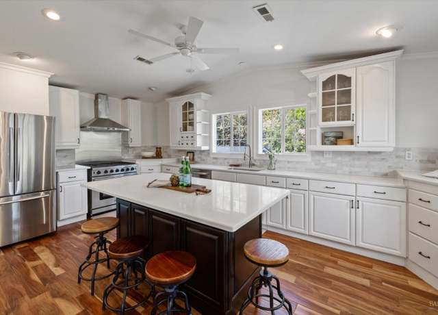 Property at 248 Vine St, Vacaville, CA 95688, 4 beds, 2.5 baths