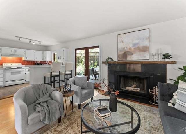 Property at 830 2nd St W, Sonoma, CA 95476, 3 beds, 2.5 baths