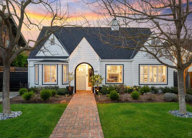 Property at 641 2nd St E, Sonoma, CA 95476, 3 beds, 3 baths