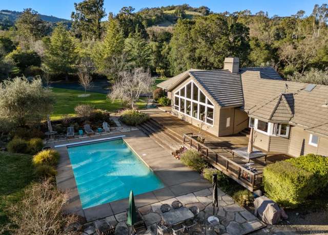 Property at 2220 Grove St, Sonoma, CA 95476, 3 beds, 2.5 baths