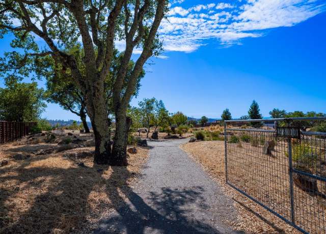Property at 5800 Heights Rd, Santa Rosa, CA 95404