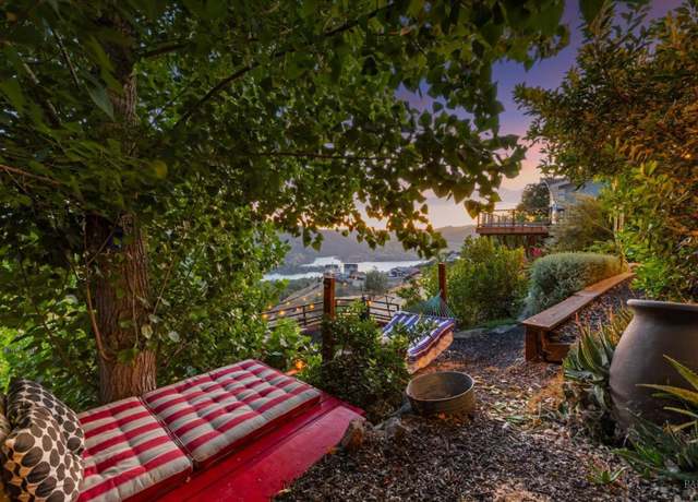 Property at 1149 Rimrock Dr, Napa, CA 94558, 4 beds, 2.5 baths
