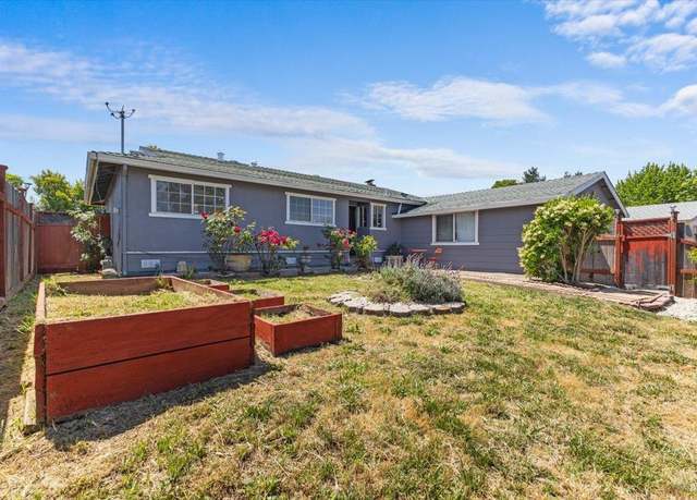 Property at 2508 Pomo Trl, Santa Rosa, CA 95403, 4 beds, 2 baths