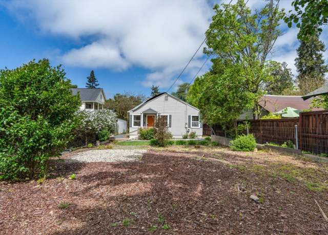 Property at 320 East St, Healdsburg, CA 95448, 2 beds, 1 bath
