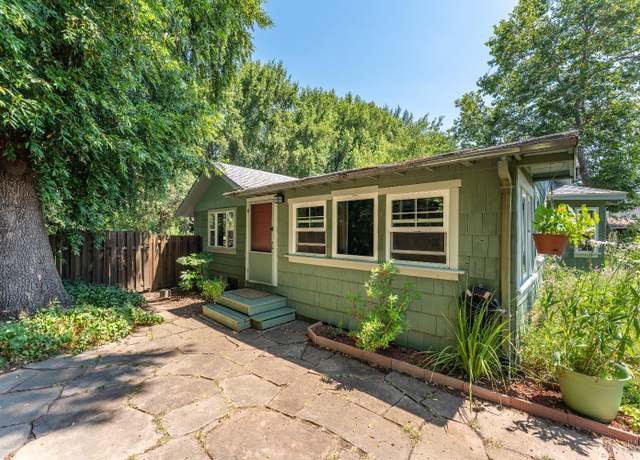 Property at 98 W Oak St, Willits, CA 95490, 2 beds, 1 bath