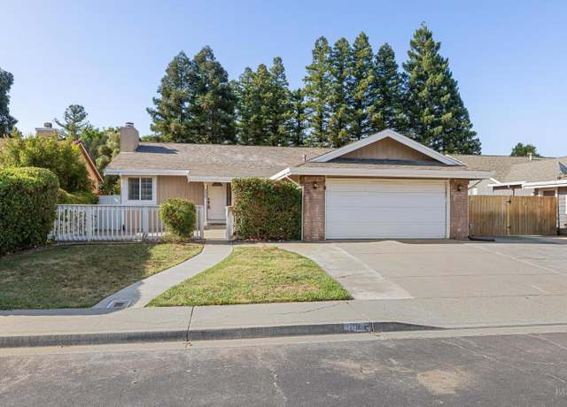 Property at 131 Longford Ln, Vacaville, CA 95688, 3 beds, 2 baths