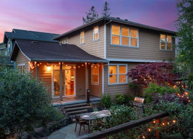 Property at 206 March Ave, Healdsburg, CA 95448, 3 beds, 2.5 baths