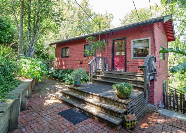 Property at 32 Midway Ln, Fairfax, CA 94930, 2 beds, 2 baths