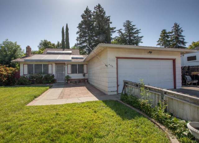 Property at 550 N Lincoln St, Dixon, CA 95620, 5 beds, 3 baths