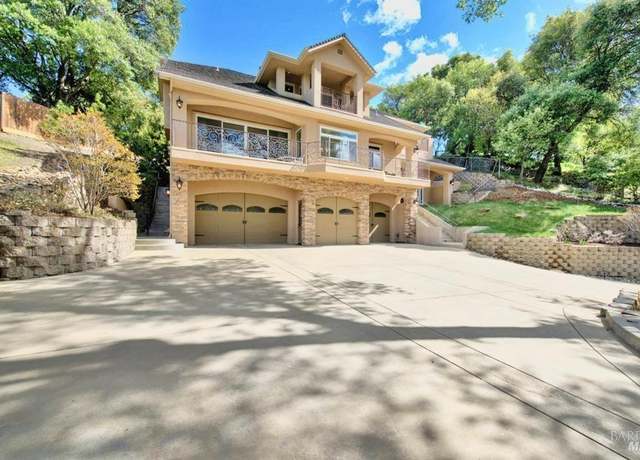 Property at 184 Wykoff Dr, Vacaville, CA 95688, 5 beds, 4.5 baths