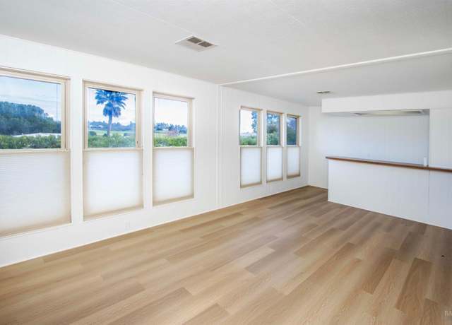 Property at 10 Fallen Leaf Dr, Novato, CA 94949, 2 beds, 2 baths