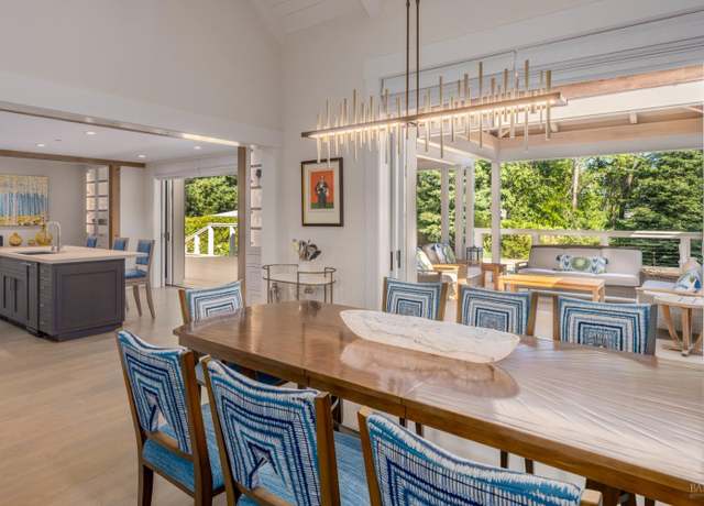 Property at 1711 Spring St, St. Helena, CA 94574, 4 beds, 3.5 baths