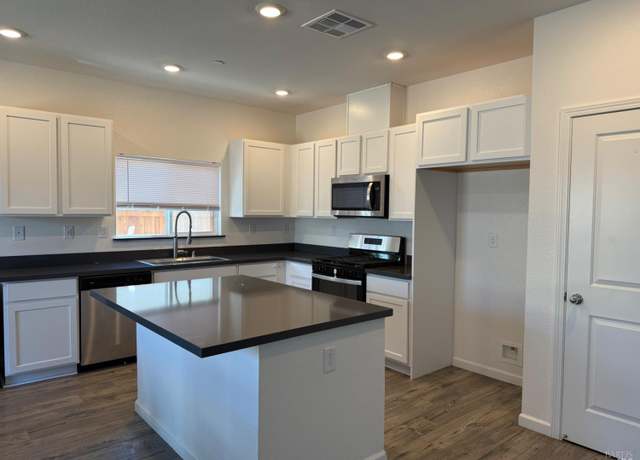 Property at 635 Songbird Way, Dixon, CA 95620, 4 beds, 2 baths