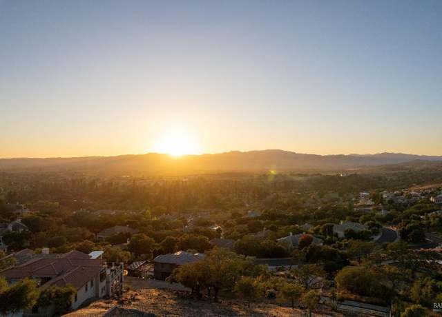 Property at 421 Bear Creek Cir, Napa, CA 94558, 3 beds, 4.5 baths