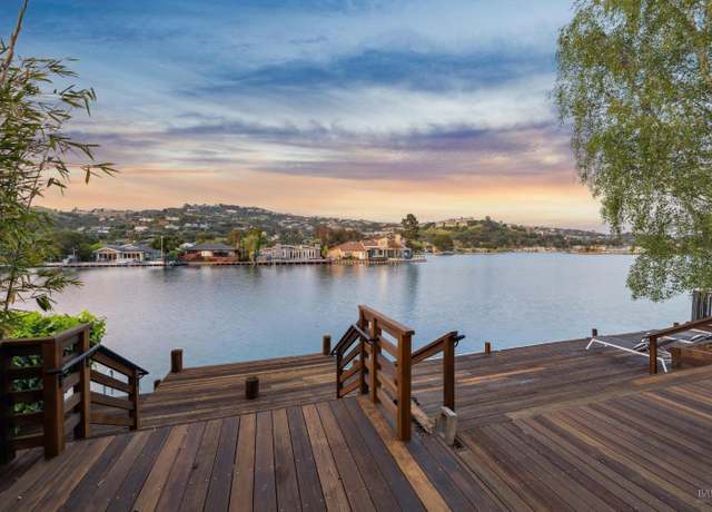 Property at 202 San Rafael Ave, Belvedere, CA 94920, 2 beds, 2.5 baths