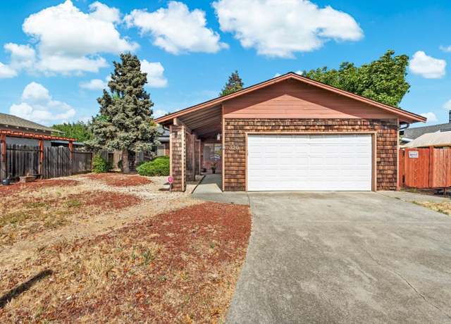 Property at 320 Serrano Ct, Fairfield, CA 94533, 4 beds, 2 baths