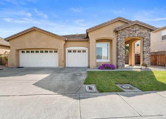 Property at 272 Hummingbird Way, American Canyon, CA 94503, 4 beds, 2 baths