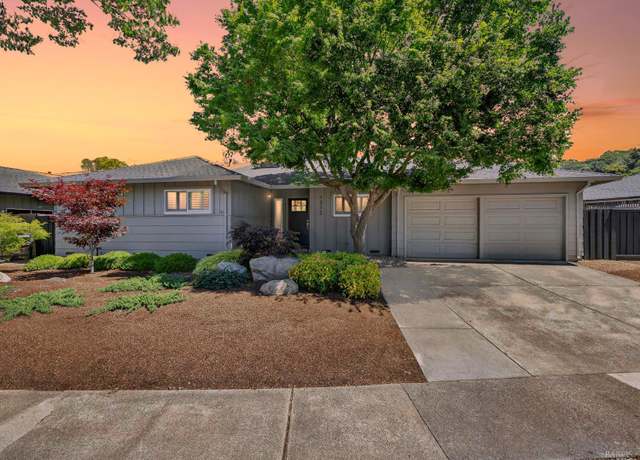 Property at 1215 Moss Rock Ct, Santa Rosa, CA 95404, 3 beds, 2 baths