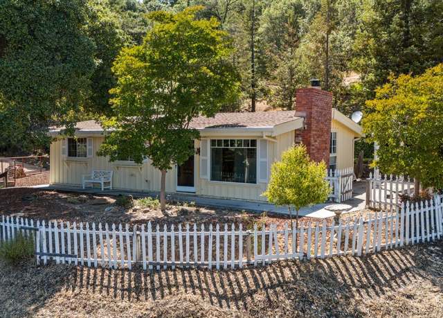 Property at 1216 W Standley St, Ukiah, CA 95482, 3 beds, 1 bath