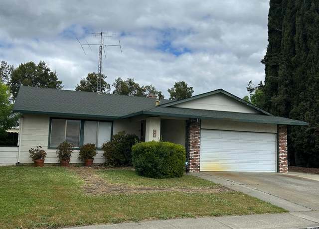 Property at 662 Berkeley Way, Fairfield, CA 94533, 4 beds, 2 baths