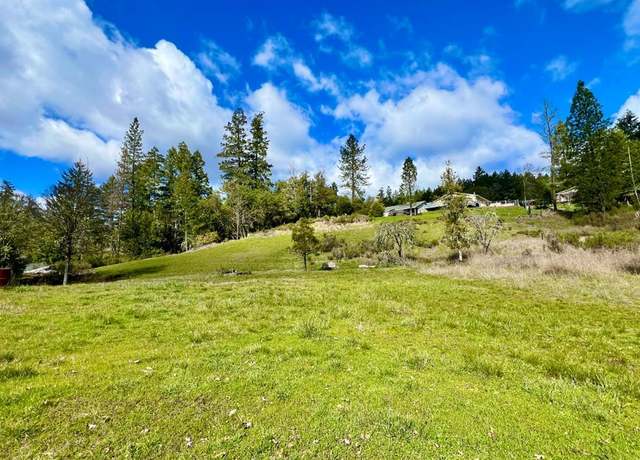 Property at 25631 Daphne Way, Willits, CA 95490
