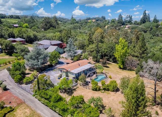 Property at 5851 Vine Hill Rd, Sebastopol, CA 95472, 3 beds, 3 baths