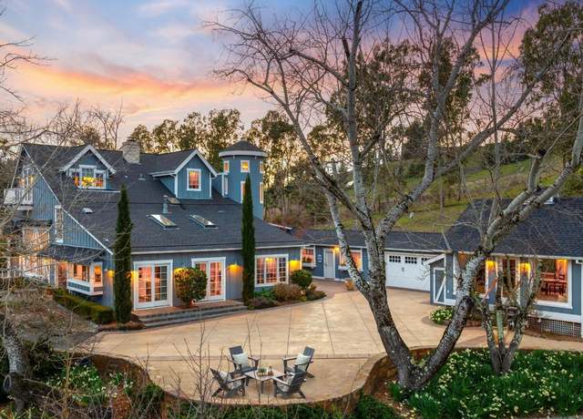 Property at 3921 Pressley Rd, Santa Rosa, CA 95404, 3 beds, 4.5 baths