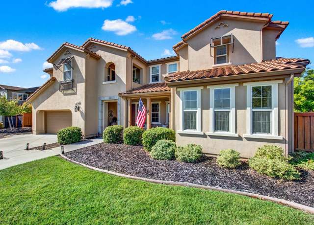 Property at 830 Elderberry Loop, Vacaville, CA 95688, 5 beds, 4.5 baths