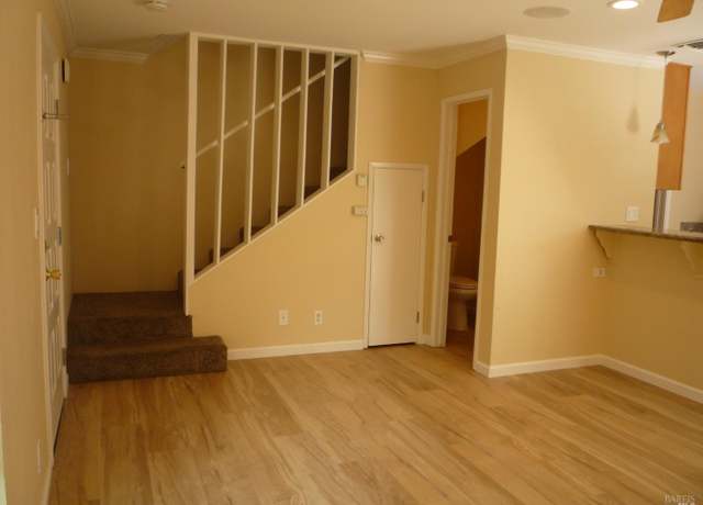Property at 1132 Marina Dr, Napa, CA 94559, 2 beds, 1.5 baths